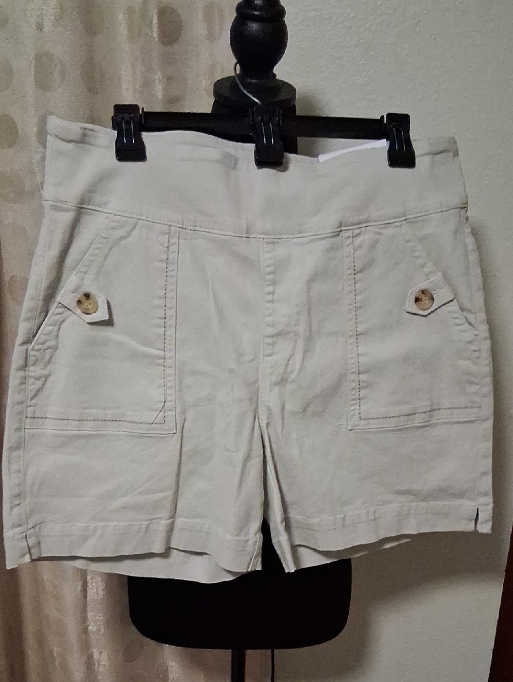 Westbound Cream Casual Patch Pocket Bermuda Shorts